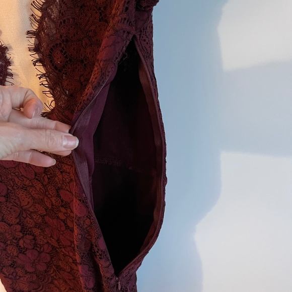 Storia Beyond Words Lace Illusion Body Hugging Dress Size M - Picture 8 of 8